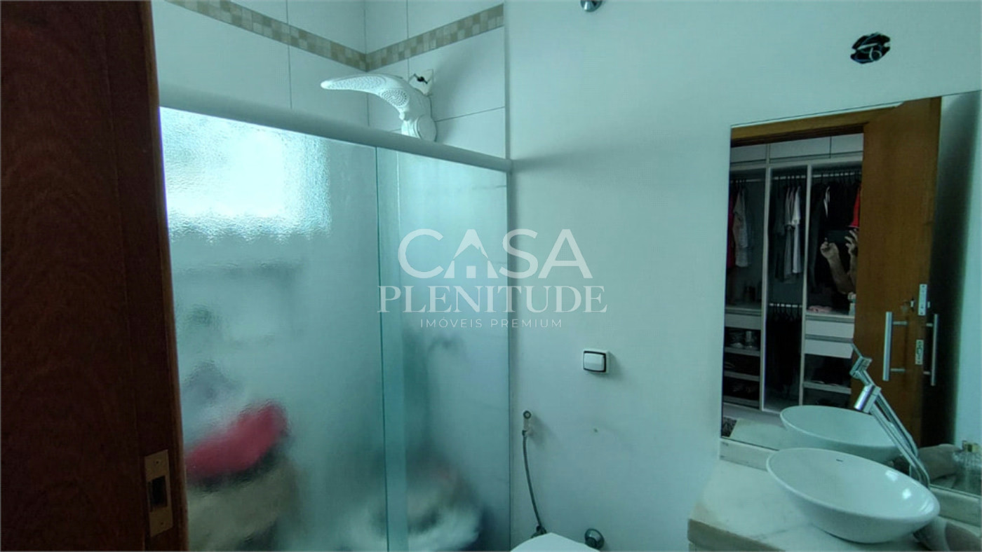 Casa em condomínio à venda com 3 quartos, sendo 1 suíte, em Iporanga, Sorocaba, SP
