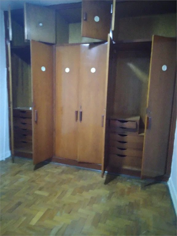 Sobrado à venda com 3 quartos em Vila Cordeiro, São Paulo, SP