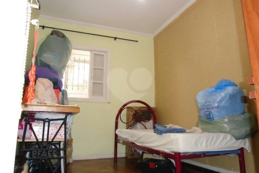 Casa à venda com 4 quartos no condomínio Travessa Catarina Vazem,21, São Paulo - SP