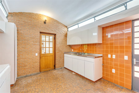 Casa à venda com 3 quartos, sendo 1 suíte,  em Granja Julieta, São Paulo, SP