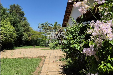 Chácara à venda com 4 quartos, sendo 1 suíte,  em Colinas do Mosteiro de Itaici, Indaiatuba, SP