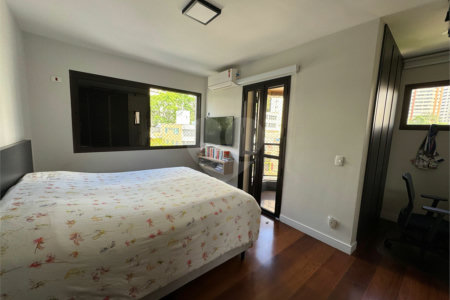 Apartamento à venda com 4 suítes em Vila Andrade, São Paulo, SP