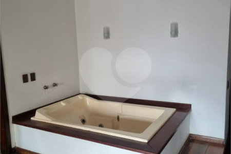 Casa à venda com 4 quartos, sendo 1 suíte, em Jardim Lídia, São Paulo, SP
