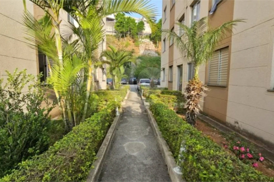 Apartamento à venda com 2 quartos em Jardim Mangalot, São Paulo, SP