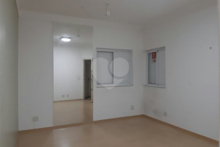 Apartamento à venda com 2 quartos em Cerqueira César, São Paulo, SP