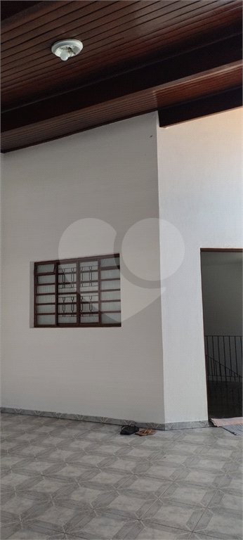 Sobrado à venda com 2 quartos em Granja Carolina, Cotia, SP