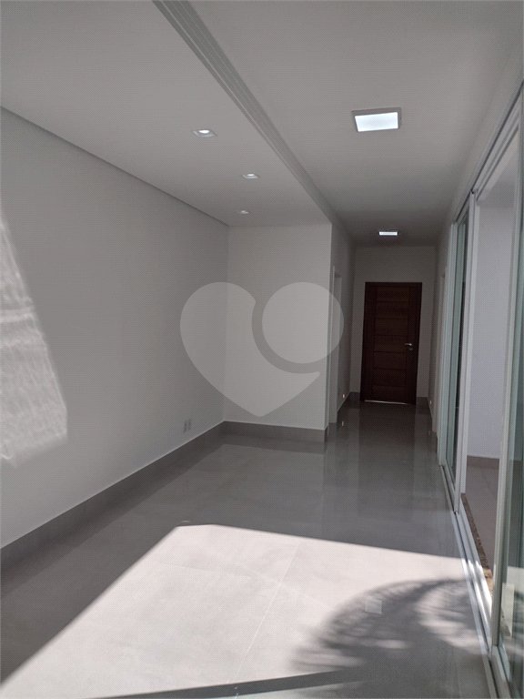 Casa à venda com 4 suítes no condomínio Estância Marambaia, Vinhedo - SP