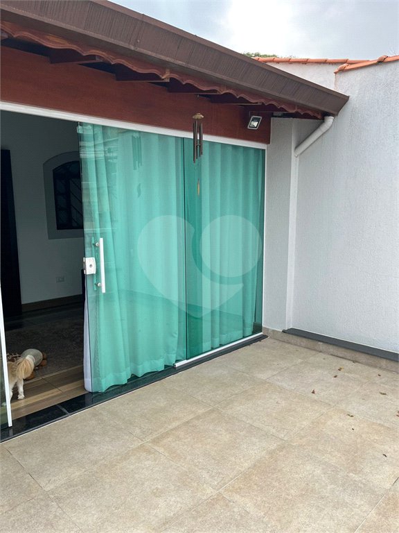 Sobrado à venda com 3 quartos, sendo 1 suíte, em Jardim Fernandes, São Paulo, SP