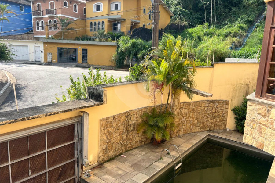 Sobrado à venda com 4 suítes em Tremembé, São Paulo, SP