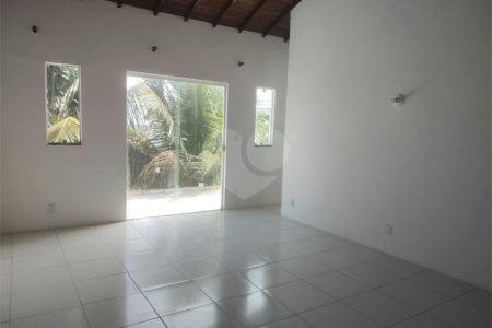 Casa à venda com 3 quartos, sendo 2 suítes,  em Rasa, Armação dos Búzios, RJ