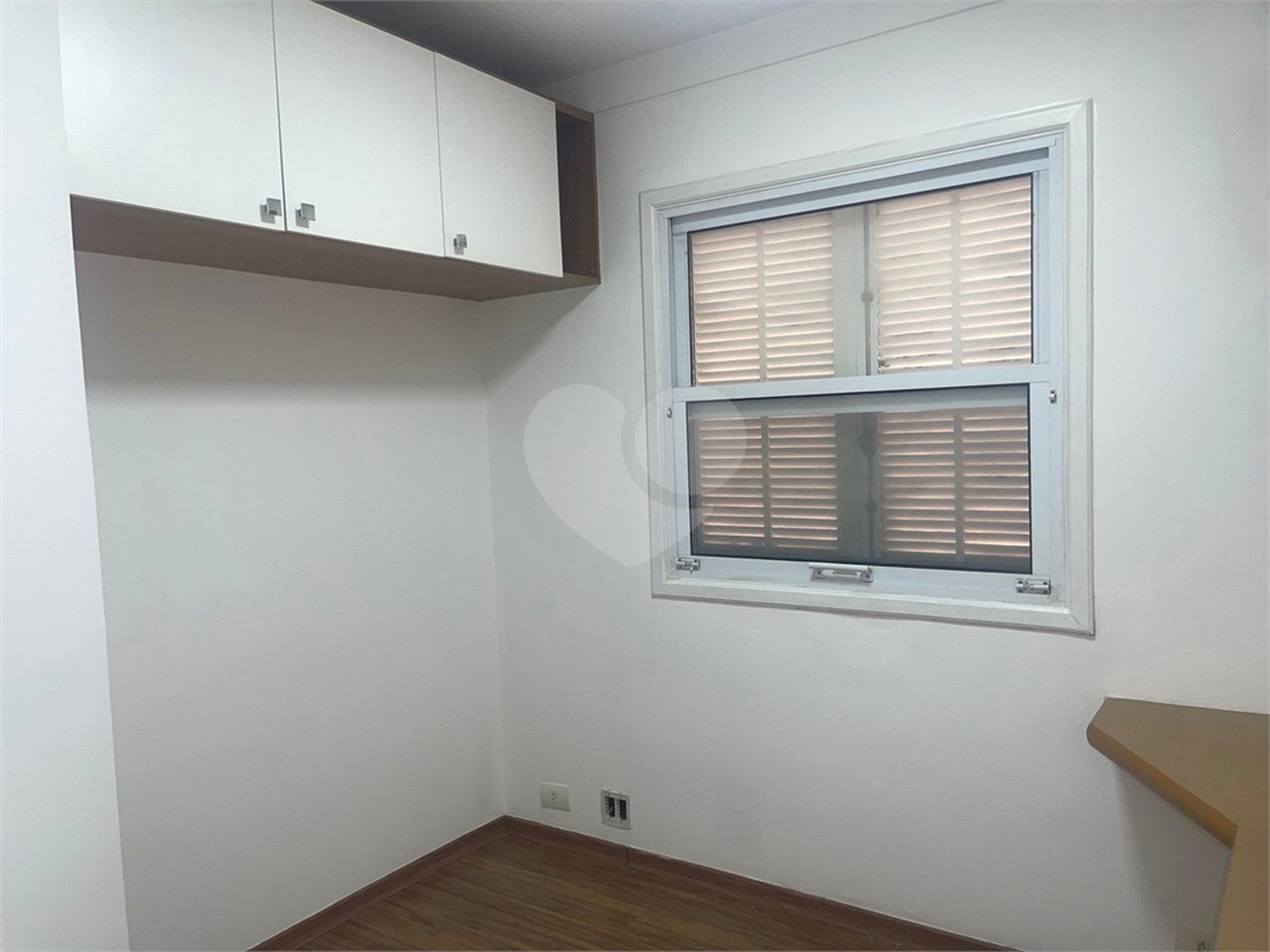 Casa à venda com 3 quartos, sendo 1 suíte,  no condomínio Vilagio Viccino, São Paulo - SP