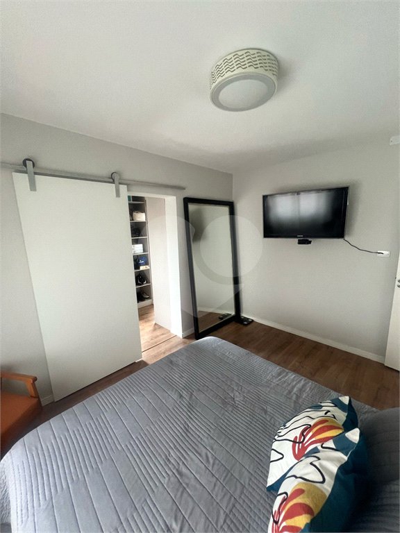 Sobrado à venda com 3 quartos, sendo 1 suíte, em Vila Irmãos Arnoni, São Paulo, SP