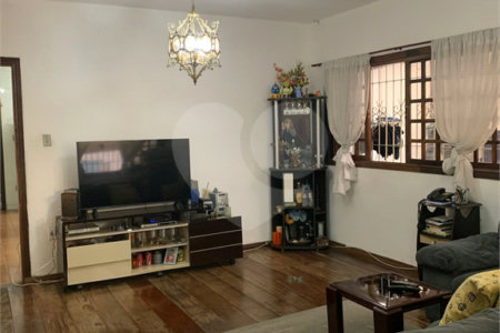 Casa à venda com 3 quartos, sendo 1 suíte, em Mogi Moderno, Mogi das Cruzes, SP
