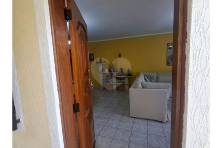 Casa à venda com 4 quartos, sendo 3 suítes, em Vila Aurora (zona Norte), São Paulo, SP