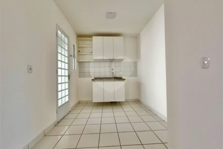 Casa à venda com 3 quartos no condomínio Residencial Villa Flora, Votorantim - SP