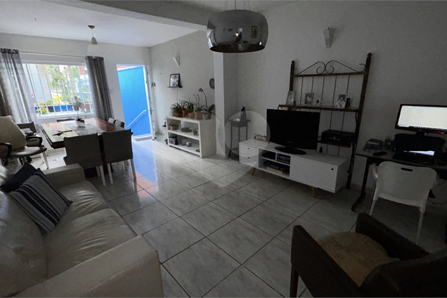Sobrado à venda com 3 quartos em Santana, São Paulo, SP