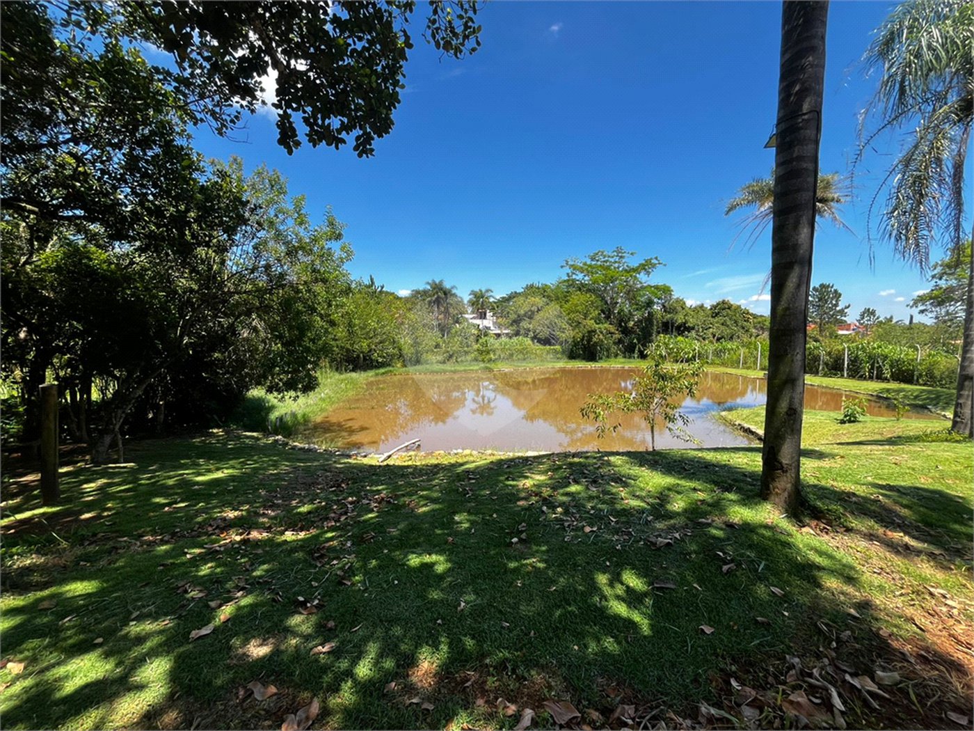 Terreno à venda no condomínio Residencial Quinta das Palmeiras, Itapetininga - SP