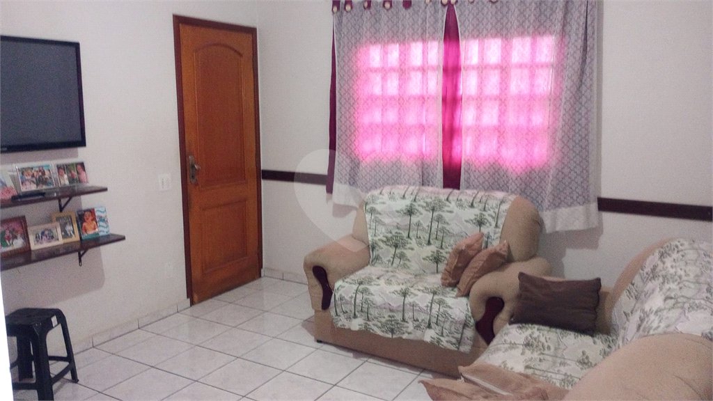 Casa à venda com 3 quartos em Colina dos Pinheiros, Valinhos, SP