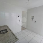 Casa à venda com 2 quartos, sendo 1 suíte, no condomínio Residencial Marlene Correia, Rio de Janeiro - RJ