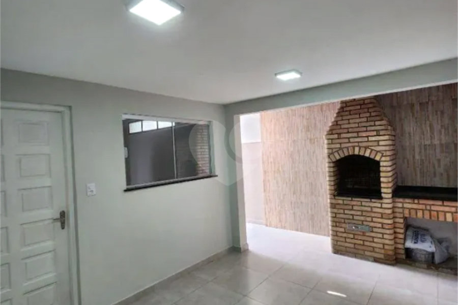 Sobrado à venda com 2 quartos em Vila Guedes, São Paulo, SP