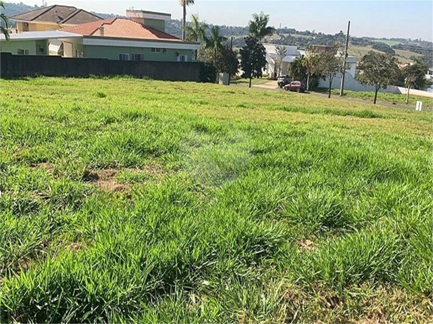 Terreno à venda no condomínio Saint Charbel, Araçoiaba da Serra - SP