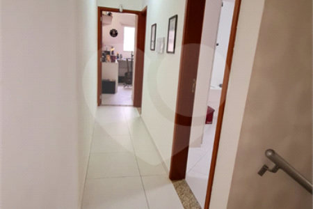 Sobrado à venda com 3 quartos, sendo 1 suíte,  em Jardim Leocádia, Sorocaba, SP