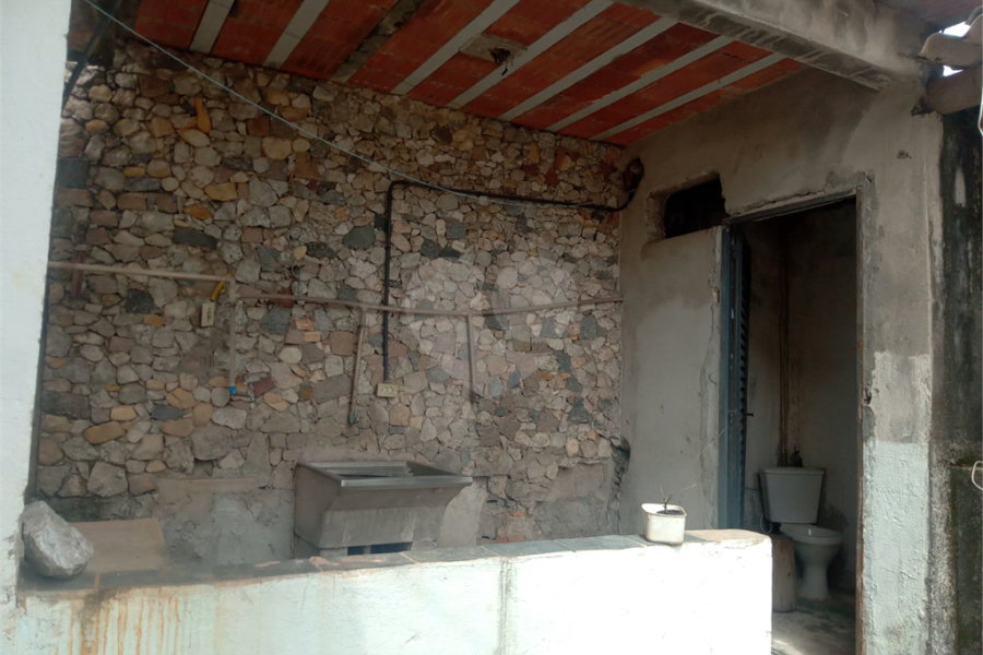 Casa à venda com 3 suítes em Lavapés, Mairiporã, SP