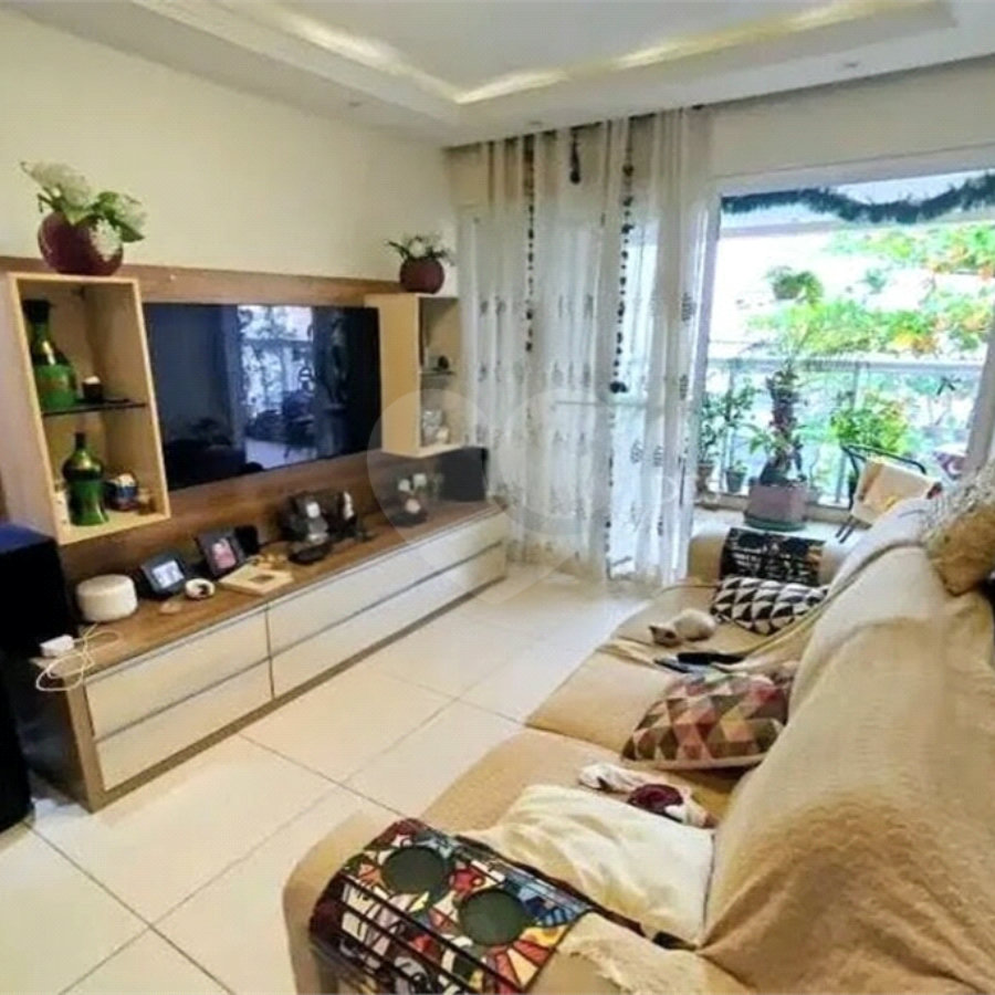 Apartamento à venda com 3 quartos, sendo 1 suíte, em Vila Isabel, Rio de Janeiro, RJ