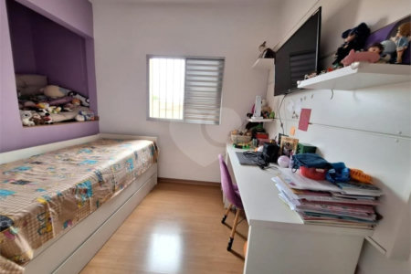 Casa à venda com 3 quartos, sendo 1 suíte, em Vila Gomes, São Paulo, SP