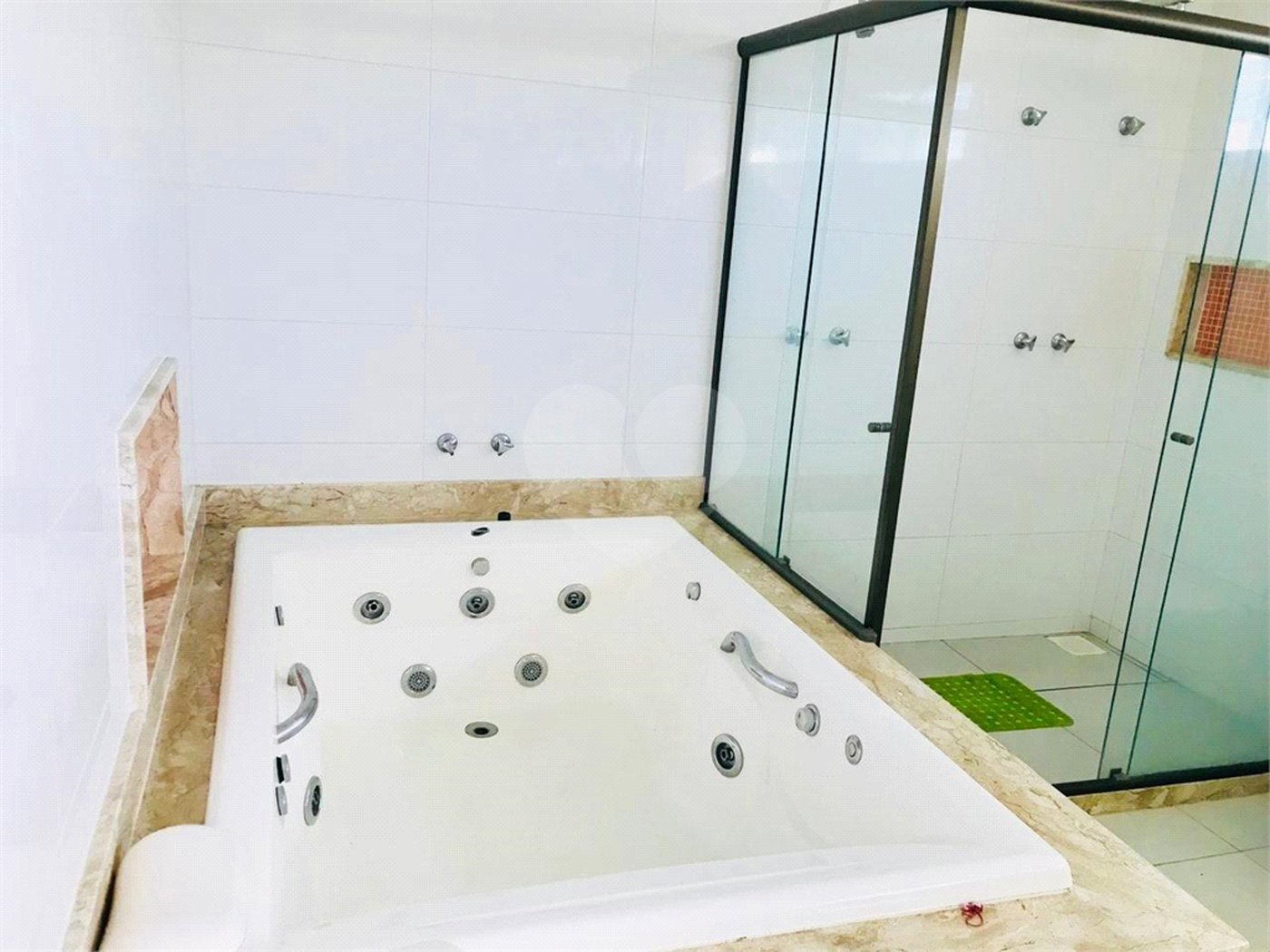 Casa para alugar com 5 quartos, sendo 4 suítes, em Marina, Armação dos Búzios, RJ