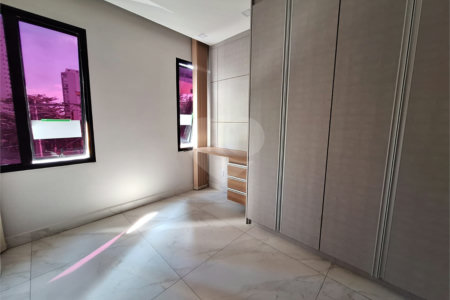 Apartamento à venda com 2 quartos em Jardim das Acácias, São Paulo, SP