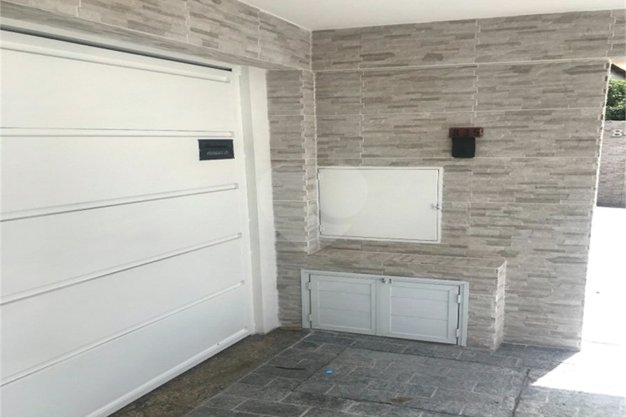 Sobrado à venda com 4 quartos, sendo 1 suíte, em Vila Gustavo, São Paulo, SP