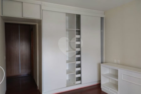 Apartamento para alugar com 3 suítes em Campo Belo, São Paulo, SP