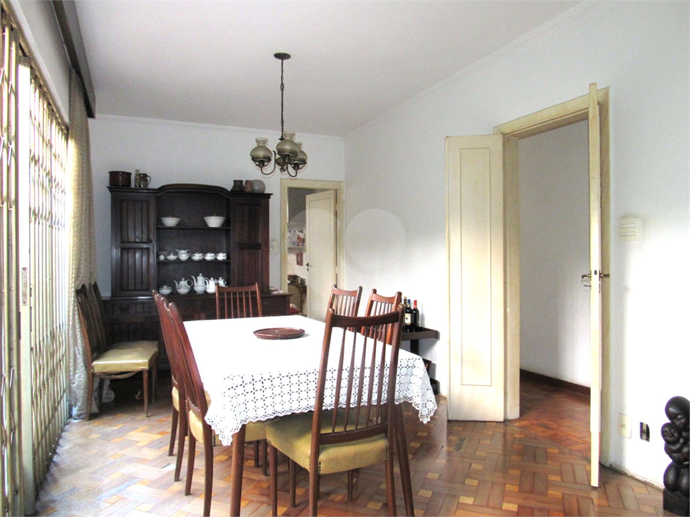Casa à venda com 3 quartos em Moema, São Paulo, SP