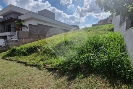 Terreno à venda no condomínio Bosque dos Cambarás, Valinhos - SP