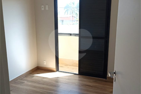 Apartamento à venda com 3 quartos, sendo 1 suíte, em Capela, Vinhedo, SP