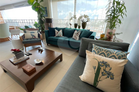Apartamento à venda com 3 suítes em Santa Teresinha, São Paulo, SP