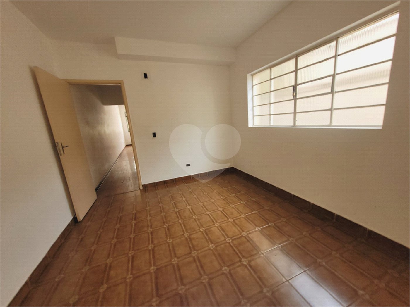 Casa à venda com 3 quartos, sendo 1 suíte, em Parque Maria Domitila, São Paulo, SP