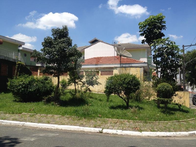 Sobrado à venda com 3 quartos, sendo 1 suíte, em Vila Nova Cachoeirinha, São Paulo, SP
