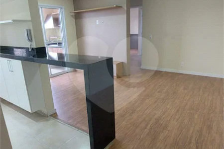 Apartamento para alugar com 2 quartos, sendo 1 suíte, em Aparecidinha, Sorocaba, SP