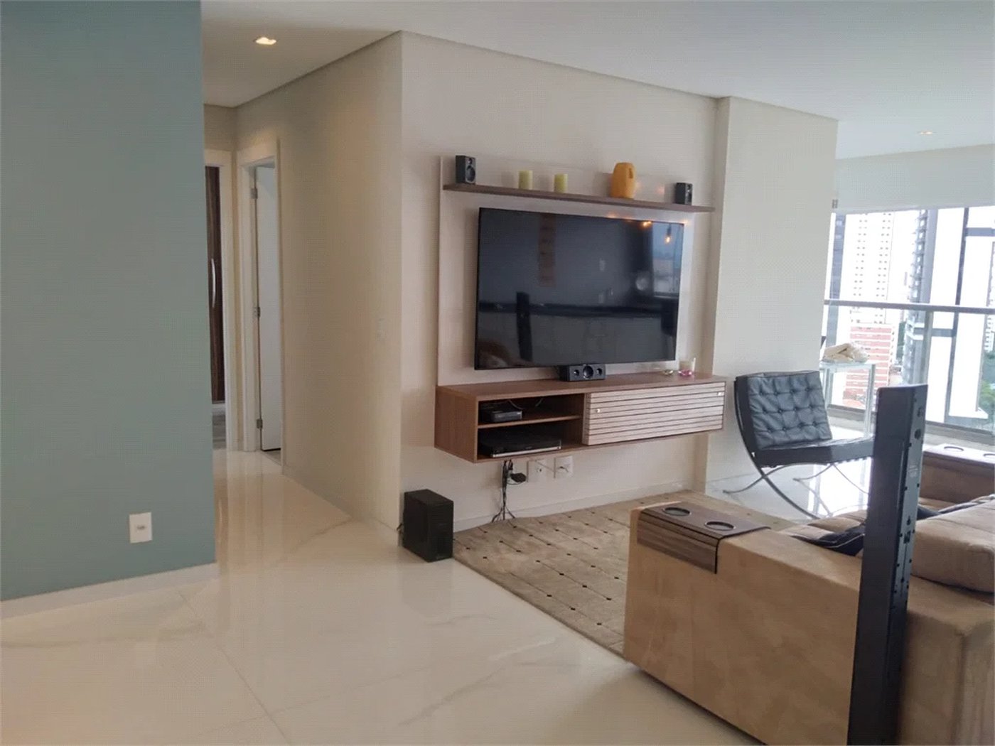 Apartamento à venda com 2 quartos, sendo 1 suíte,  em Vila Romana, São Paulo, SP