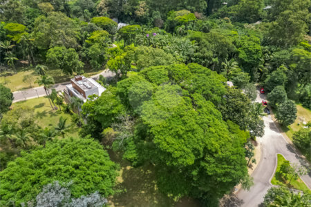 Terreno à venda no condomínio Chácara Santa Helena, São Paulo - SP