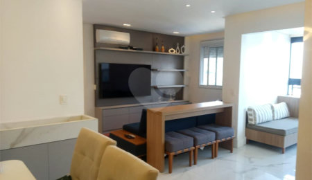 Apartamento à venda com 2 quartos, sendo 1 suíte,  em Lapa, São Paulo, SP