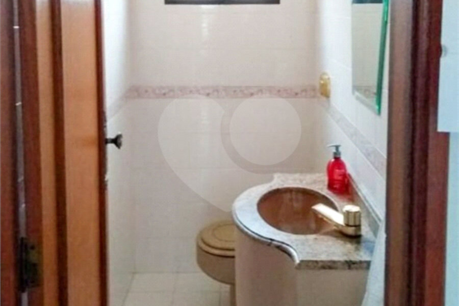Sobrado à venda com 3 quartos, sendo 1 suíte, em Mooca, São Paulo, SP