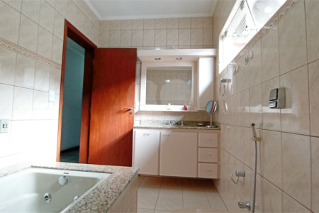 Casa à venda com 5 quartos, sendo 3 suítes, em Nova Vinhedo, Vinhedo, SP