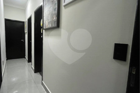 Casa à venda com 3 quartos, sendo 1 suíte, no condomínio Vila Paraty, Indaiatuba - SP