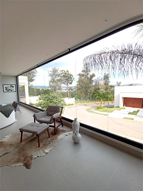 Casa à venda com 4 quartos, sendo 3 suítes,  no condomínio Alphaville Nova Esplanada 3, Votorantim - SP