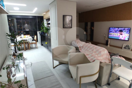Apartamento à venda com 3 quartos, sendo 2 suítes, em Barra Funda, São Paulo, SP