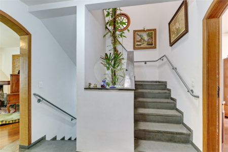 Casa à venda com 3 quartos, sendo 1 suíte, em Alto da Boa Vista, São Paulo, SP