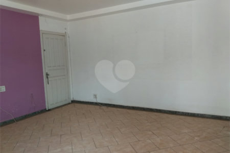 Casa à venda com 6 quartos, sendo 1 suíte, no Centro, Itapetininga, SP